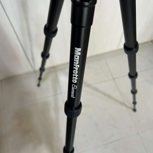Manfrotto element
