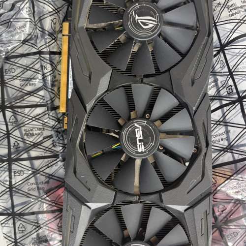 ASUS ROG STRIX GTX 1070TI顯示卡 三風扇 顯卡
