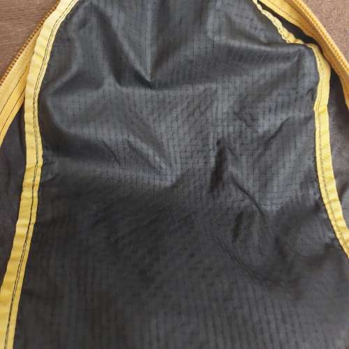 Gregory Day Backpack 黃邊黑絕版美製舊logo (拉鏈脫線)